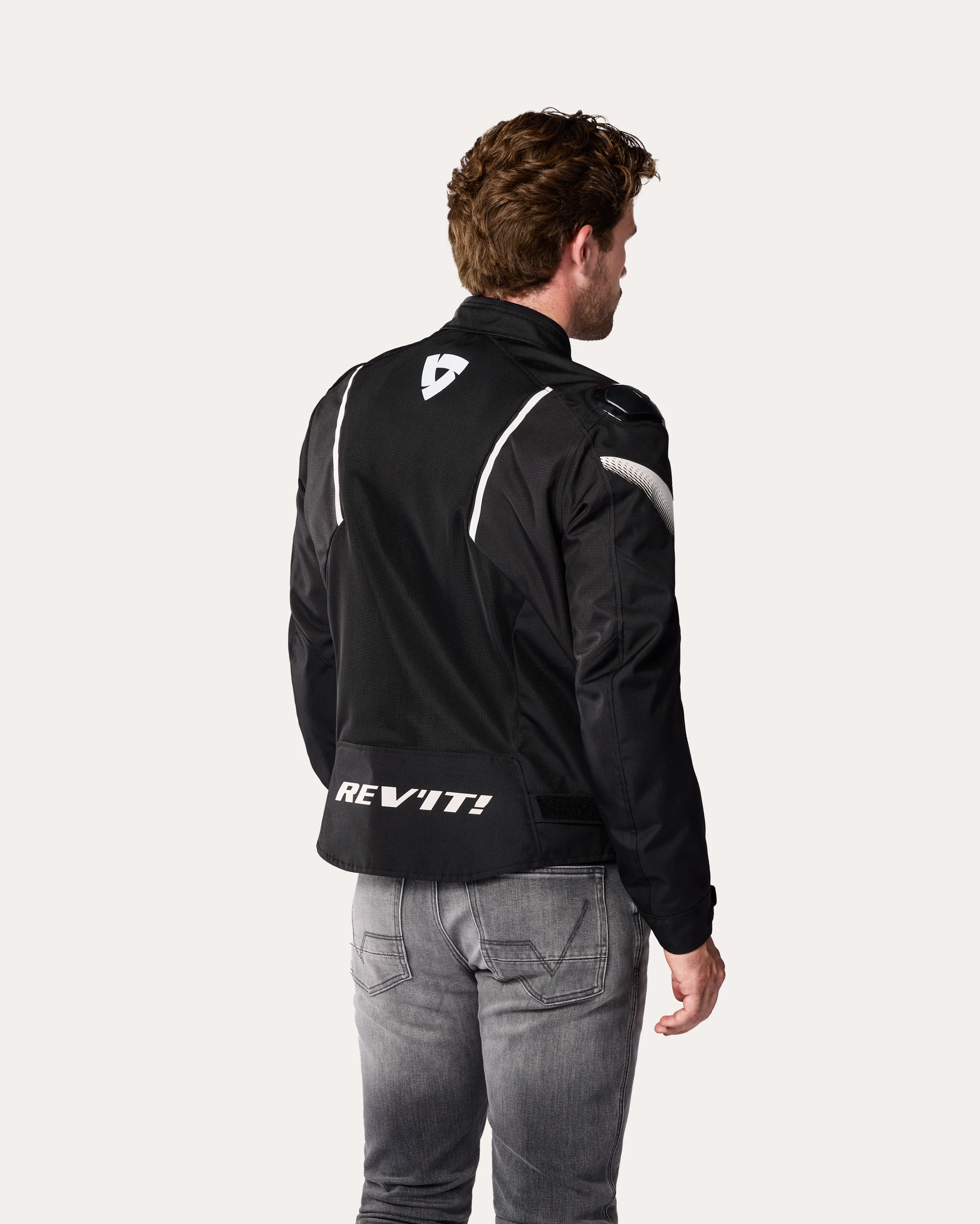 Jacket Control Air H2O | White-Black - Image 4