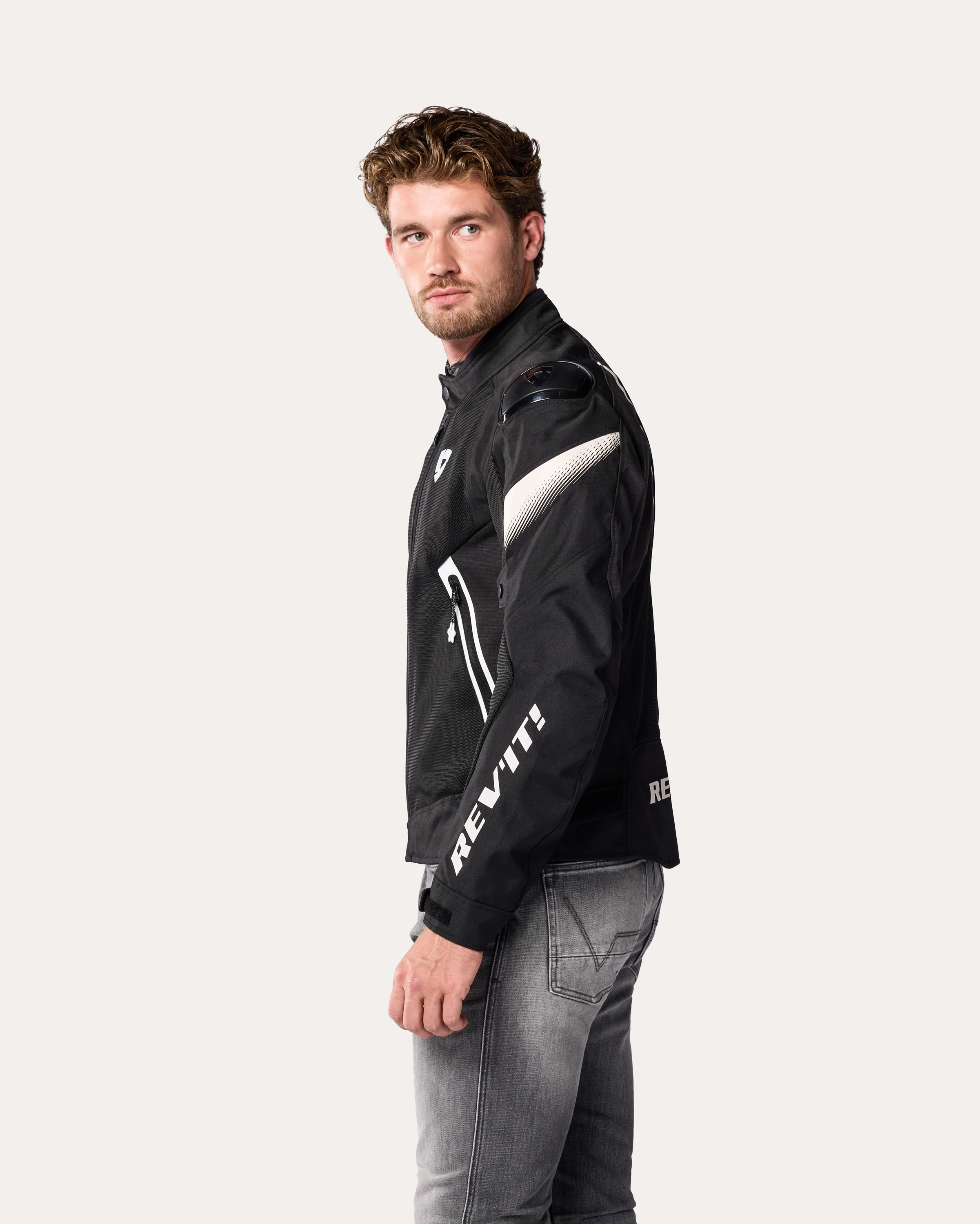 Jacket Control Air H2O | White-Black - Image 5