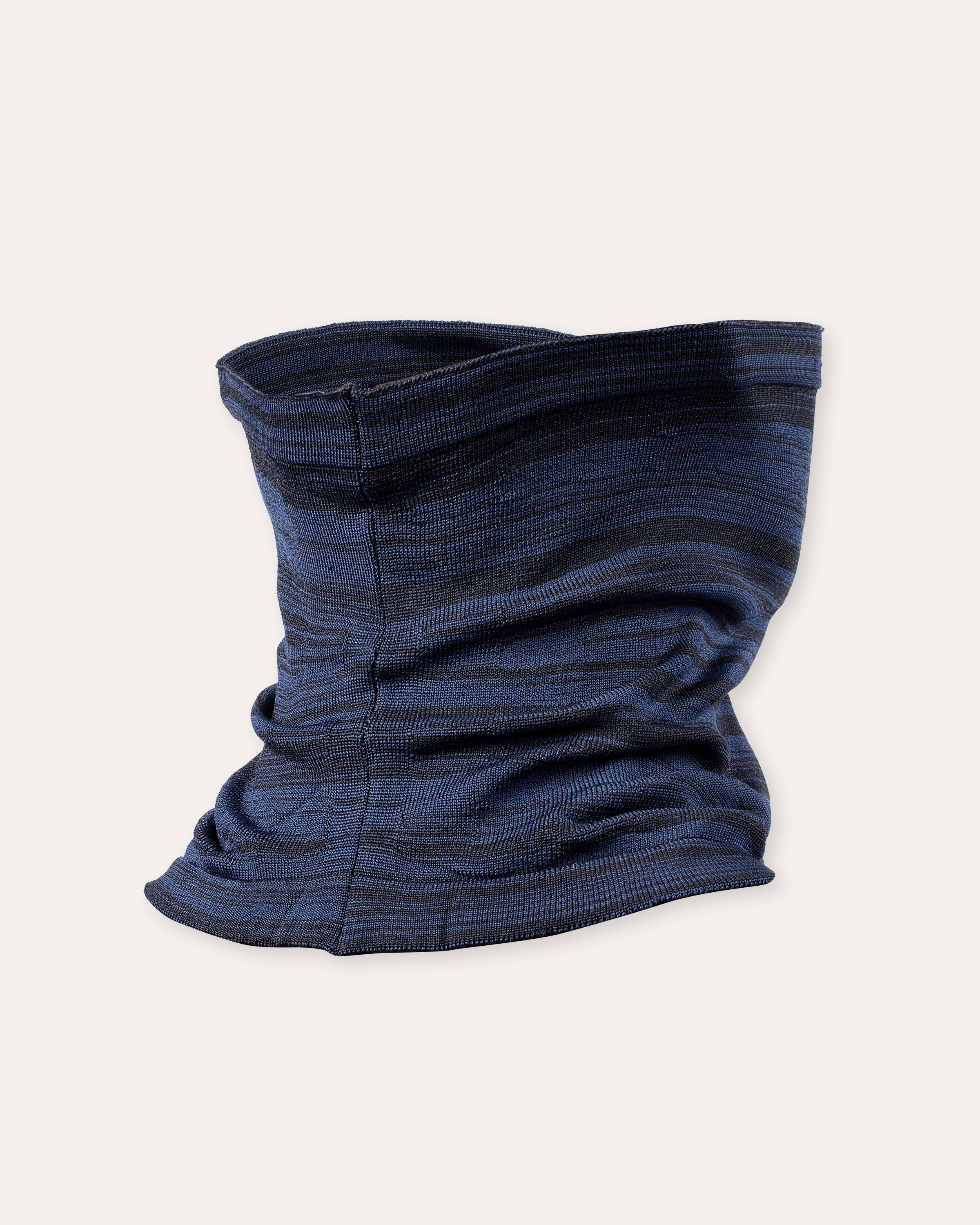 Tube Caspian | Black-Blue - Image 2
